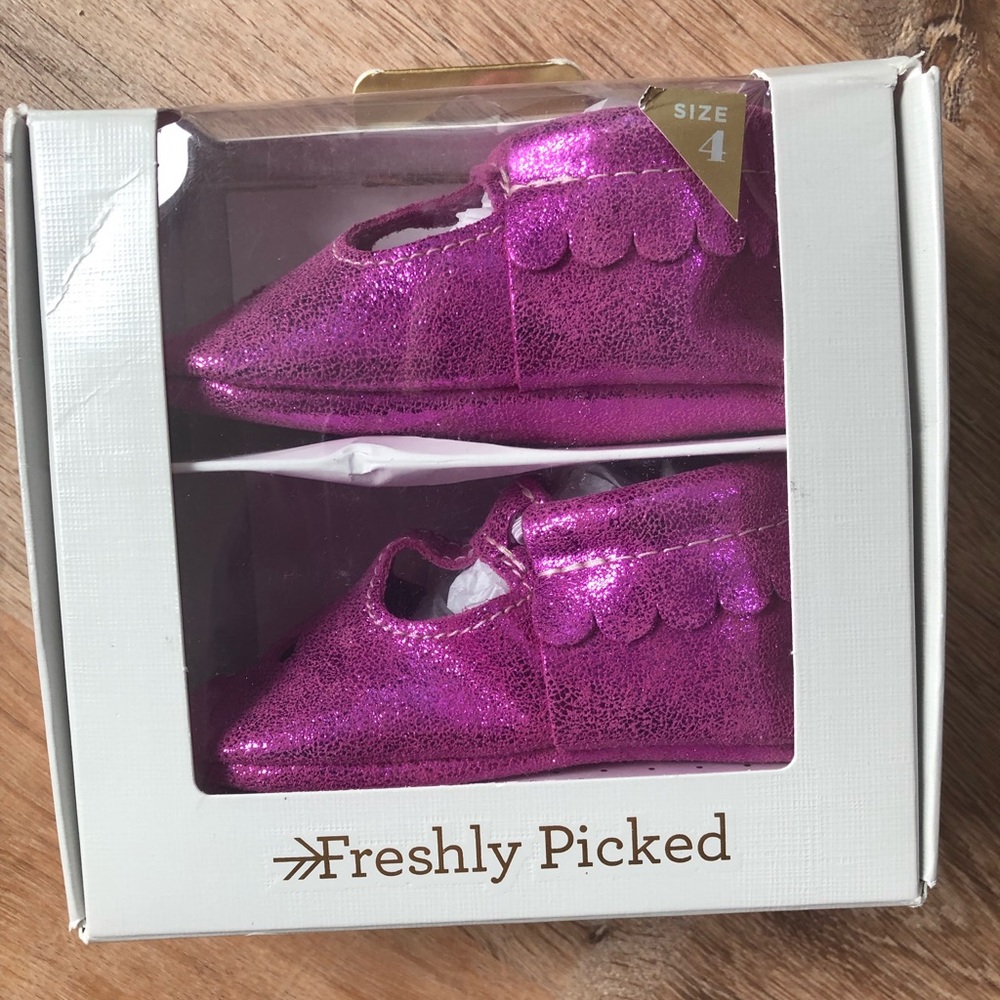 NIB Freshly Picked Mary Janes